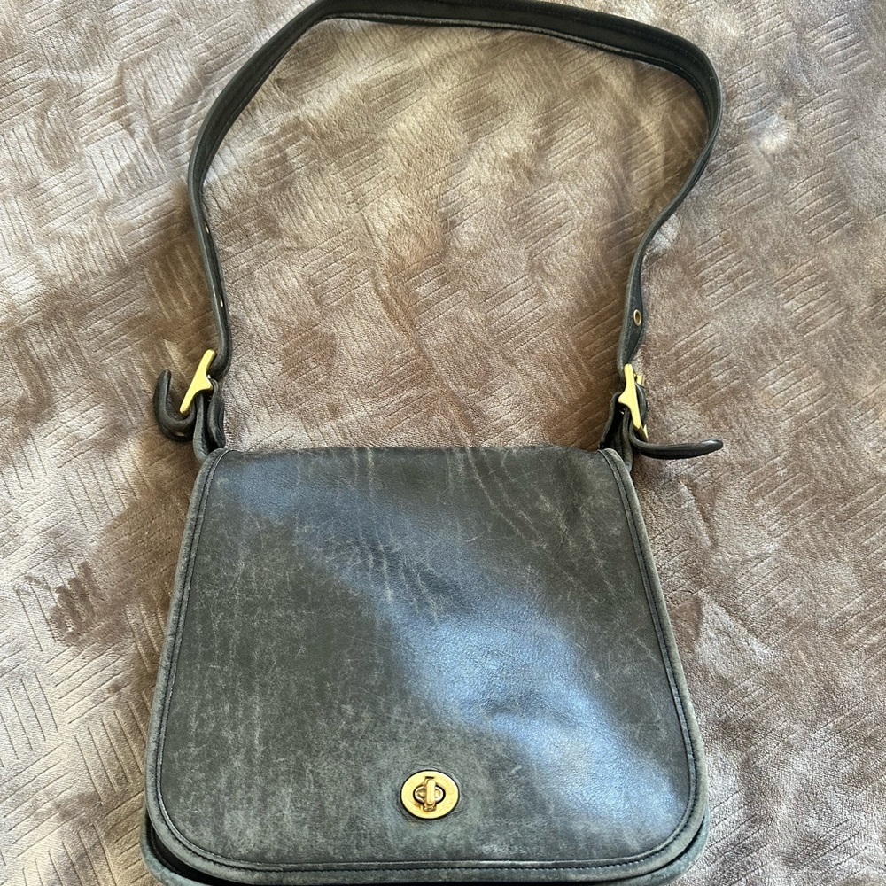 Vintage Coach Black Leather Shoulder Bag